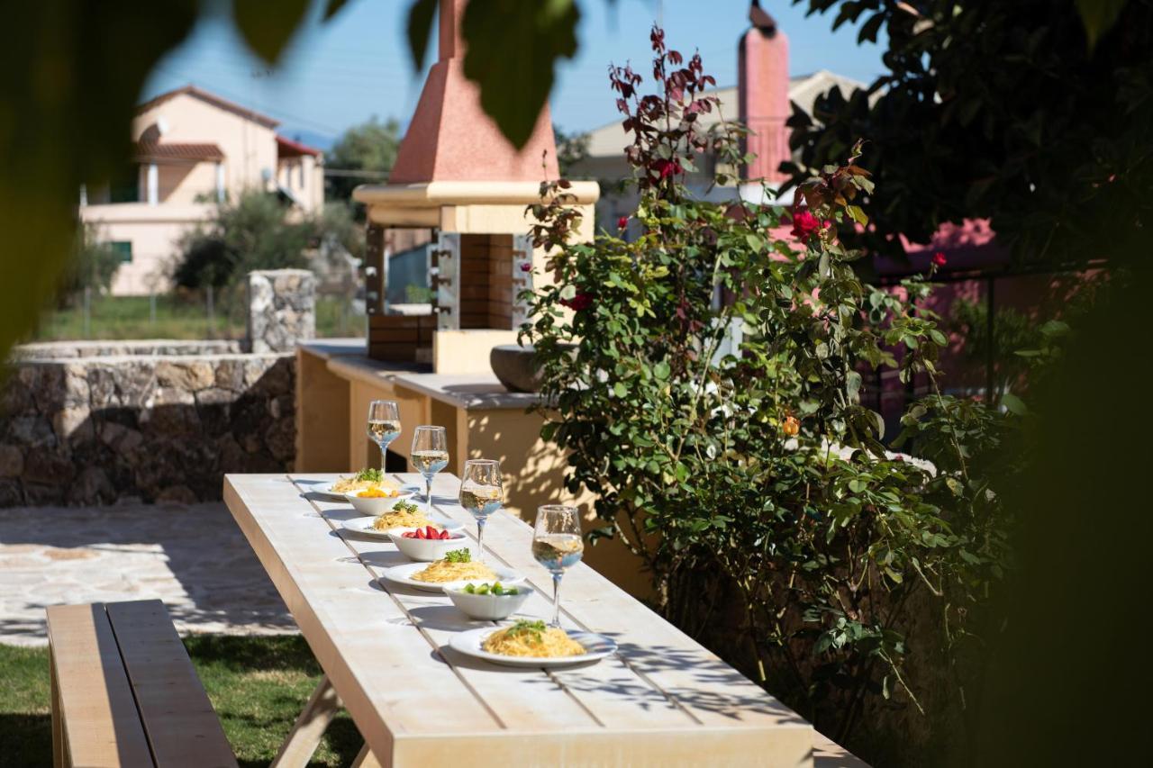 Casa Dell Amore Petrití Dış mekan fotoğraf